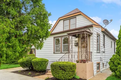 3135 N Odell Ave, Chicago, IL 60707