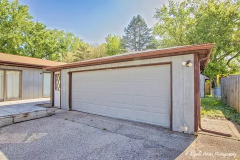 1704 N North Ave, Mchenry, IL 60050 photo 2