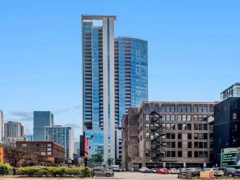 303 W Ohio St #3103, Chicago, IL 60654