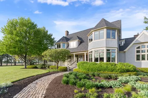 Exterior - 9806 Wright Rd, Harvard, IL 60033 photo 1 of 11