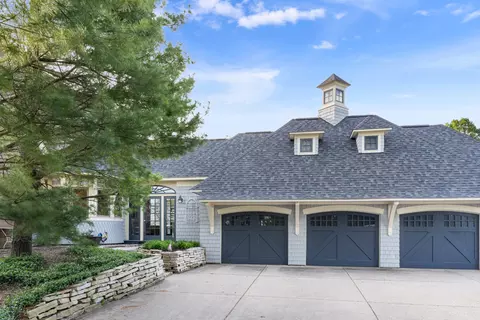Exterior - 9806 Wright Rd, Harvard, IL 60033 photo 6 of 11