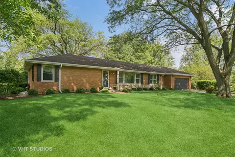 114 Howe Ter, Barrington, IL 60010