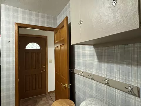 Entry Way - 1101 E Leander St, Clinton, IL 61727 photo 1 of 2