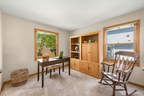 121 Hampton St, Cary, IL 60013 photo 24
