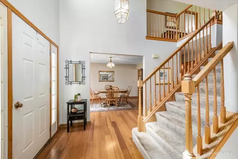 121 Hampton St, Cary, IL 60013 photo 6