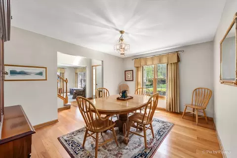 121 Hampton St, Cary, IL 60013 photo 11