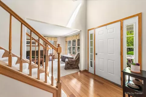 121 Hampton St, Cary, IL 60013 photo 7