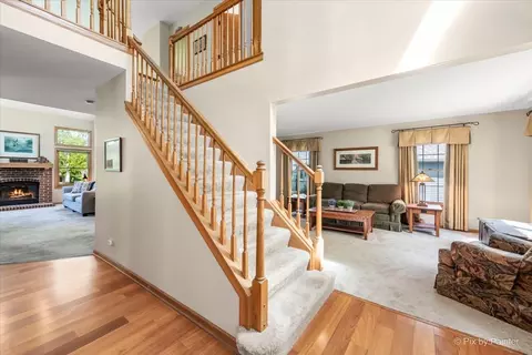 121 Hampton St, Cary, IL 60013 photo 8