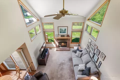 121 Hampton St, Cary, IL 60013 photo 23
