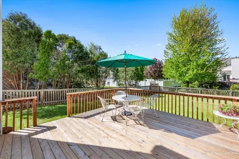 121 Hampton St, Cary, IL 60013 photo 42