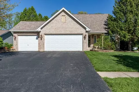 5001 Meadowview Cir, Loves Park, IL 61111