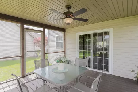 35 Ashling Ct, Bloomington, IL 61704 photo 21