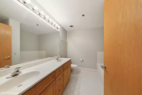41 E 8th St #1104, Chicago, IL 60605 photo 8