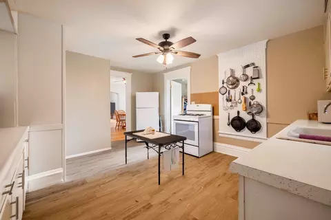 Entry Way - 370 Algona Ave, Elgin, IL 60120 photo 1 of 3