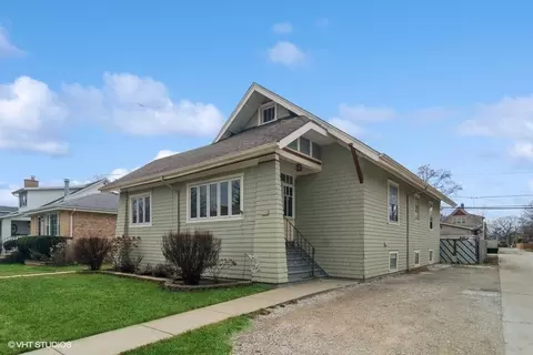 7050 N Overhill Ave, Chicago, IL 60631