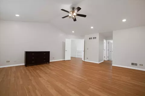 2092 Gardner Cir, Aurora, IL 60503 photo 10