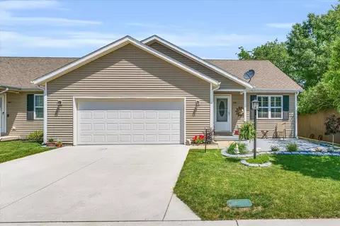 206 Augusta Ct #206, Fisher, IL 61843