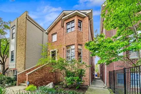 1703 W Erie St, Chicago, IL 60622
