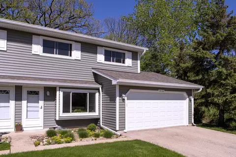 34130 N White Oak Ln #34130, Gurnee, IL 60031