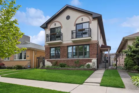 2553 W Balmoral Ave, Chicago, IL 60625