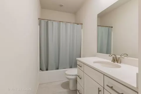 2950 Reflection Dr, Naperville, IL 60564 photo 12