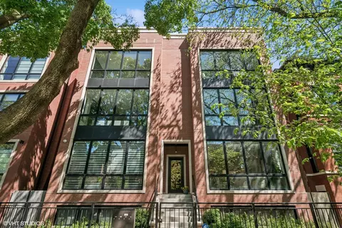 912 W Webster Ave #1E, Chicago, IL 60614