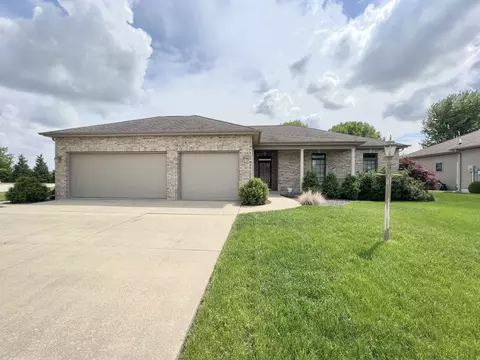 616 Garver Pl, Rantoul, IL 61866
