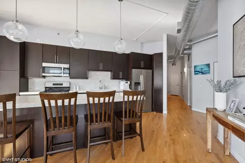 Kitchen - 910 W Madison St #506, Chicago, IL 60607 photo 4 of 4