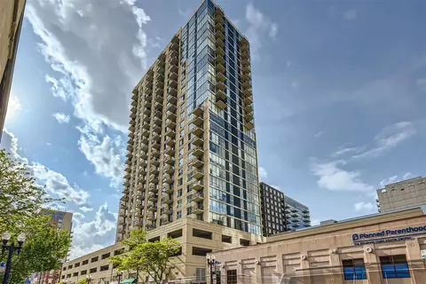 1212 N La Salle Dr #1603, Chicago, IL 60610