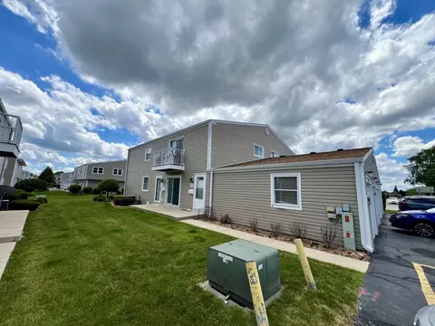 7965 163rd Pl #14, Tinley Park, IL 60477