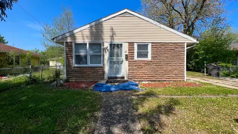 29 Circle Dr, Dixmoor, IL 60426