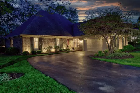 712 S White Willow Bay, Palatine, IL 60067