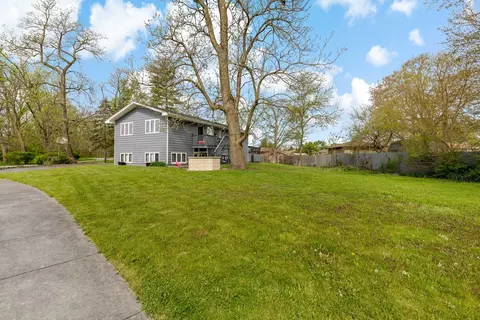 3722 Crescent Dr, Steger, IL 60475 photo 12