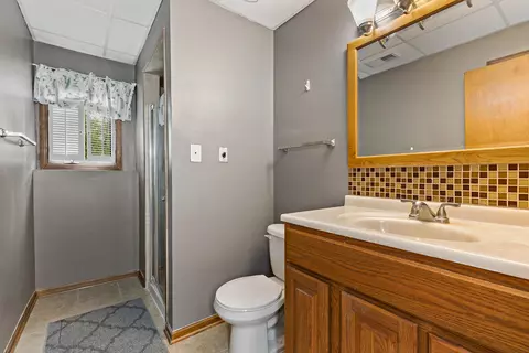 3722 Crescent Dr, Steger, IL 60475 photo 9
