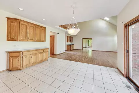 7342 W James Ln, Monee, IL 60449 photo 12