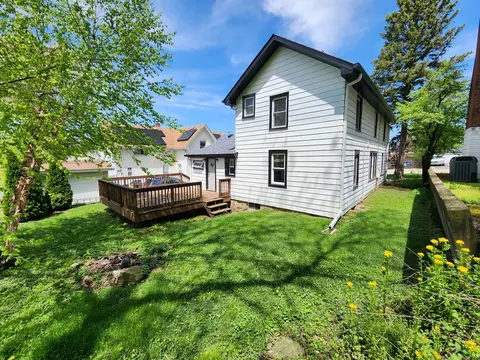 Exterior - 113 E 12th St, Lockport, IL 60441 photo 3 of 4