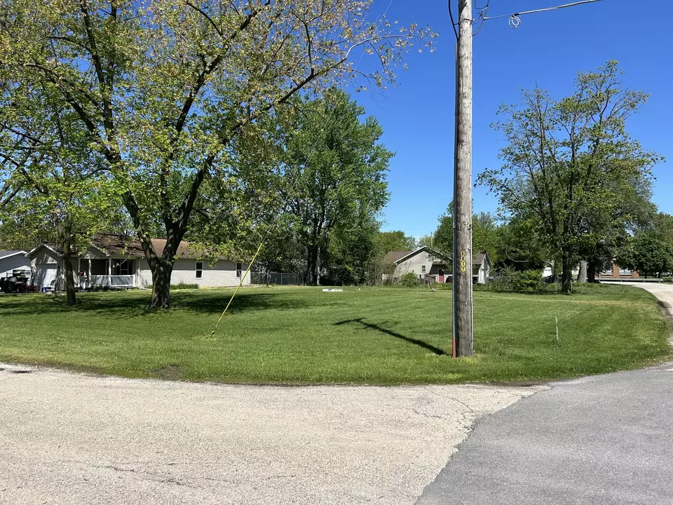  5 Parls Street # 1, Essex, IL 60935 photo 2