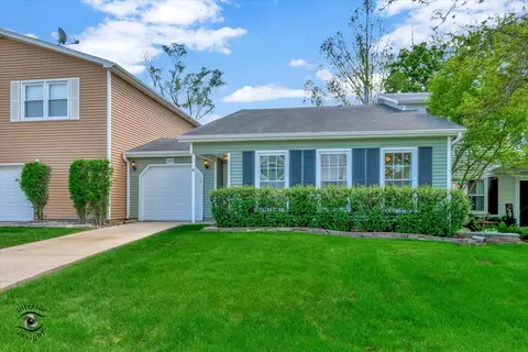 369 Thorncliffe Dr, Glendale Heights, IL 60139