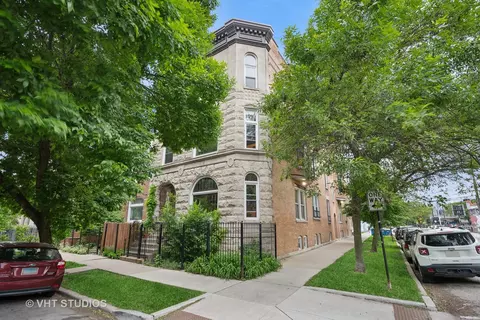 2600 W Haddon Ave #2F, Chicago, IL 60622