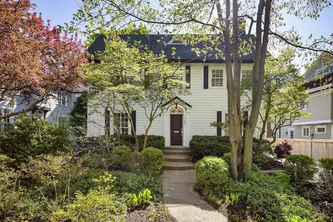 169 Lake St, Glencoe, IL 60022