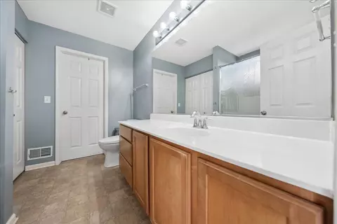Bath - 1509 Balboa Dr, Minooka, IL 60447 photo 2 of 4