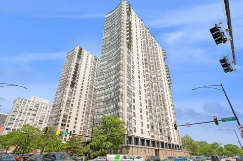 5701 N Sheridan Rd #8A, Chicago, IL 60660