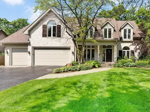 516 N Vine St, Hinsdale, IL 60521