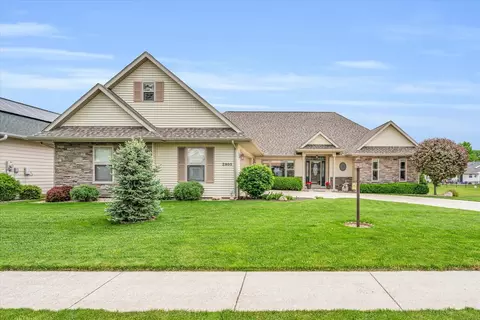 2805 Clarion Rd, Urbana, IL 61802