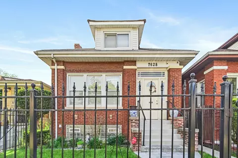 7628 S Luella Ave, Chicago, IL 60649