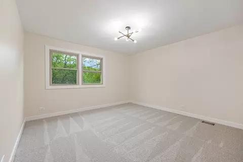 Bedroom - 1497 Applegate Dr, Naperville, IL 60565 photo 3 of 6