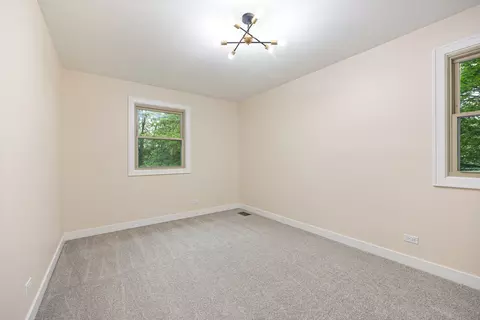 Bedroom - 1497 Applegate Dr, Naperville, IL 60565 photo 5 of 6