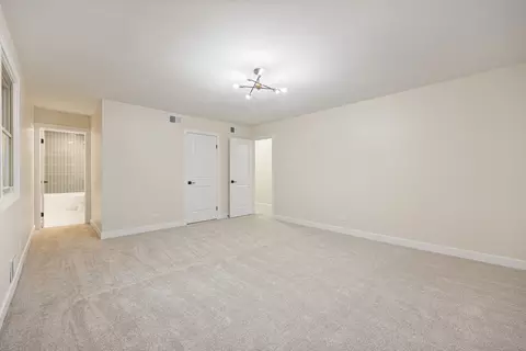 Bedroom - 1497 Applegate Dr, Naperville, IL 60565 photo 2 of 6