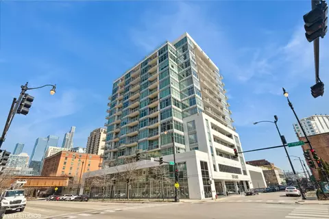 50 E 16th St #910, Chicago, IL 60616