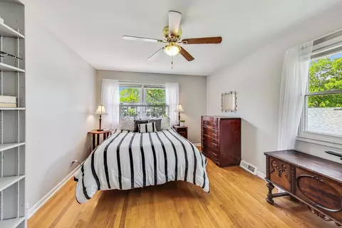 910 W Whitegate Dr, Mount Prospect, IL 60056 photo 27